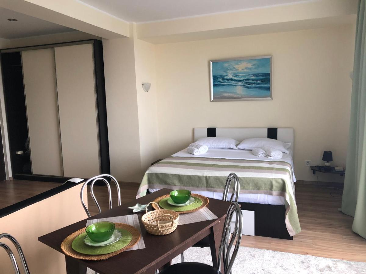 Ari Apartment Bulevardul Mamaia Constanta Exterior photo